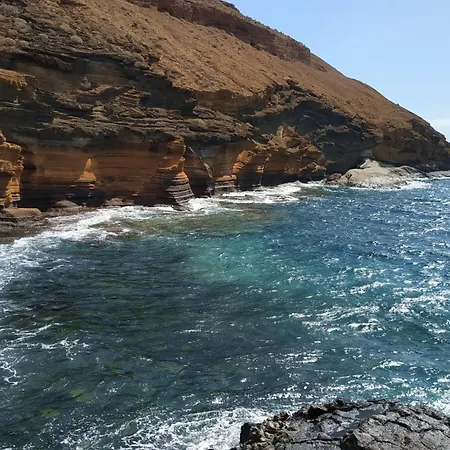 Apartman Amaravilla: Playa, Piscina Y Barbacoa Costa Del Silencio